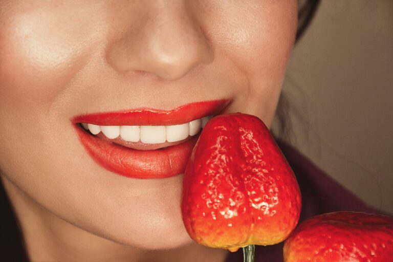 Come fanno i vip ad avere i denti perfetti?