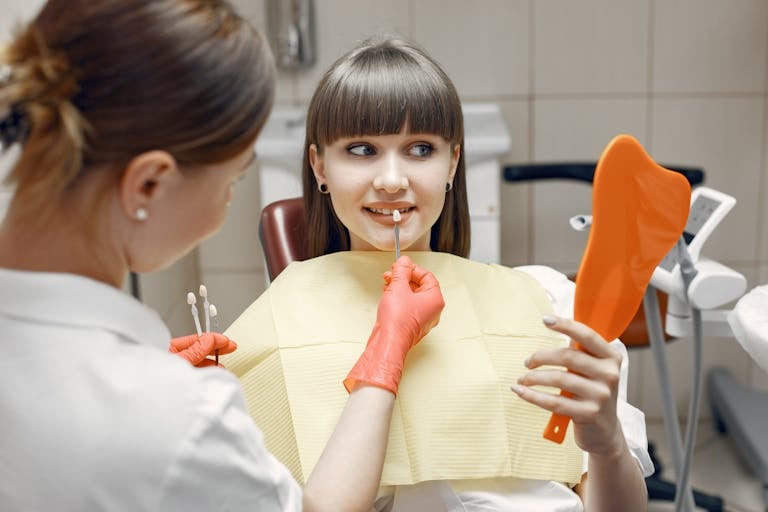 Faccette dentali estetiche: cosa sono?
